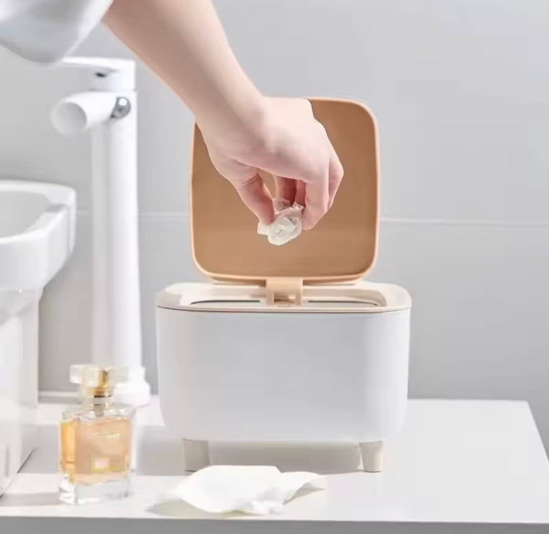 Nordic Press Desktop Trash Can, Creative Desktop Dust Bin, Bedroom Bedside Trash Can With Lid Nordic Press Desktop Trash Can, Creative Desktop Dust Bin, Bedroom Bedside Trash Can With Lid